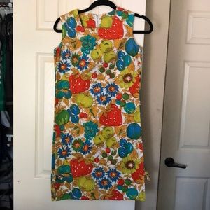 Bright and happy vintage shift dress